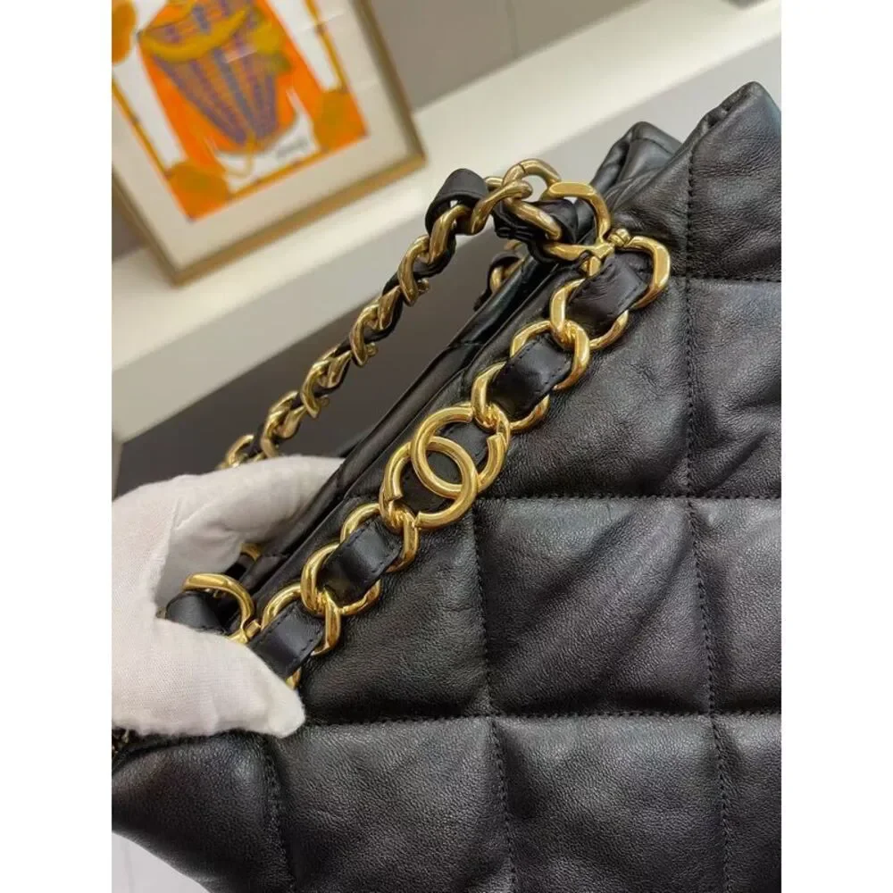 Chanel Women Pre-Loved Bag Very Good Condition